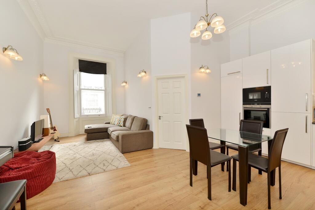 1 bed 1st Floor Flat for rent in Kensington. From Draker