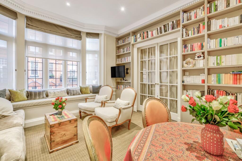 1 bed 1st Floor Flat for rent in London. From Draker