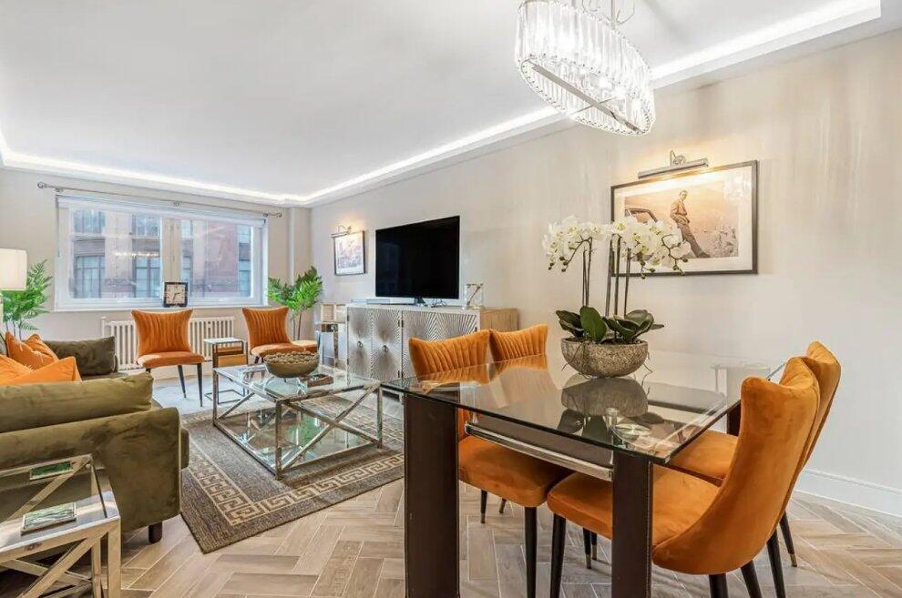 2 bed 1st Floor Flat for rent in Chelsea. From Draker