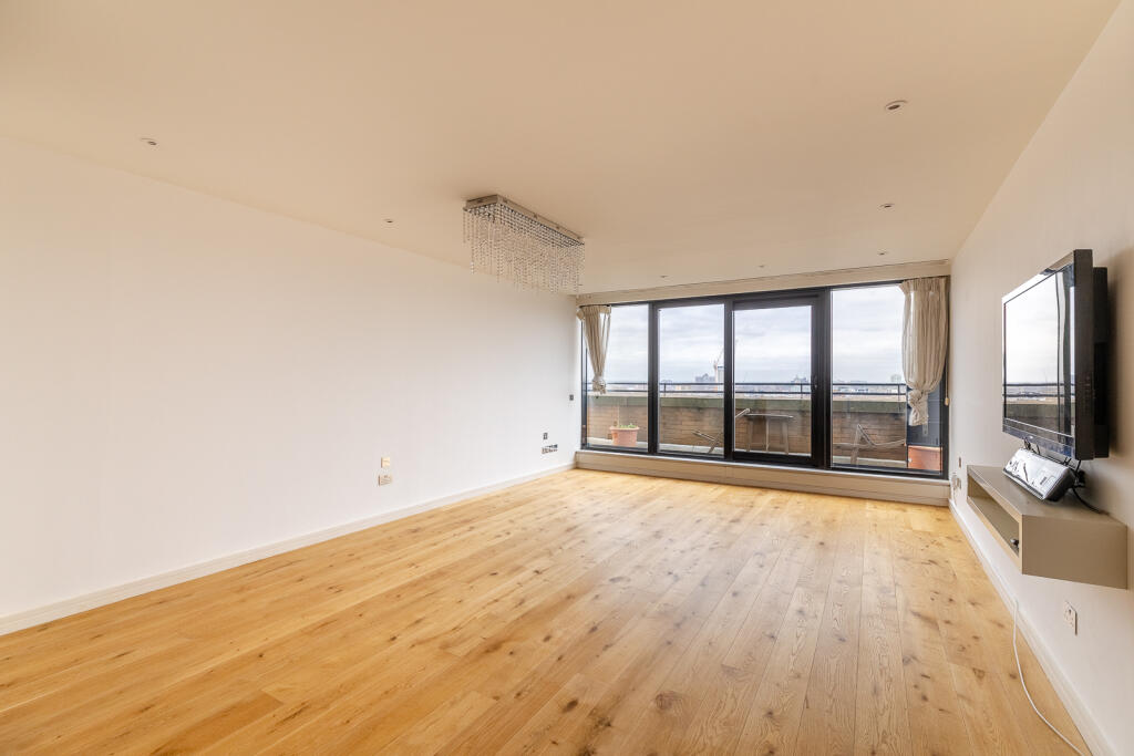 3 bed 1st Floor Flat for rent in London. From Draker 3 bed 1st Floor Flat for rent in London. From Draker