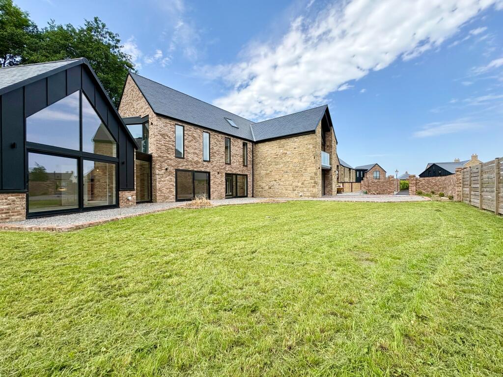 7 bed Detached for rent in Langley Moor. From Copeland Residential - Chester Le Street 7 bed Detached for rent in Langley Moor. From Copeland Residential - Chester Le Street