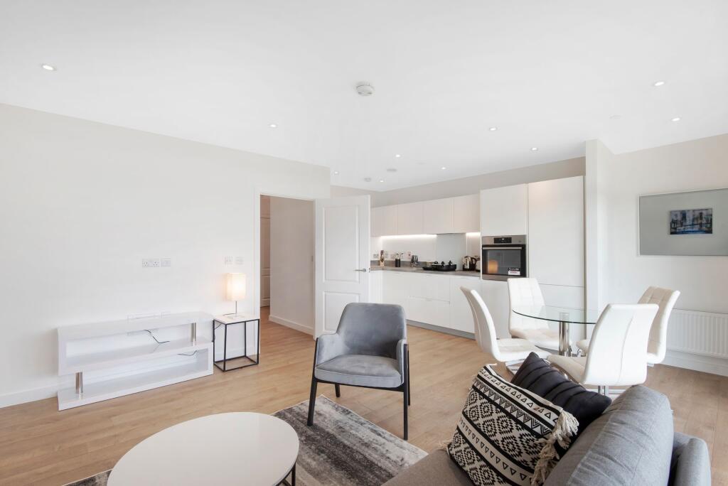 2 bed Not Specified for rent in Poplar. From Drury Estates - London
