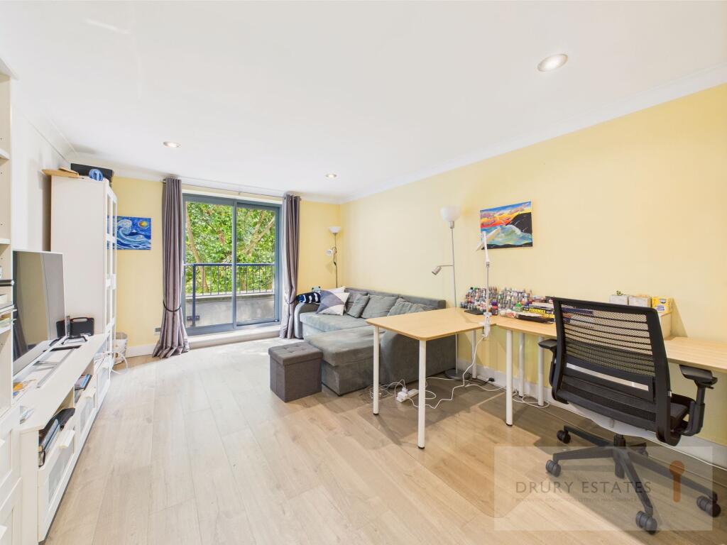 1 bed 1st Floor Flat for rent in London. From Drury Estates - London