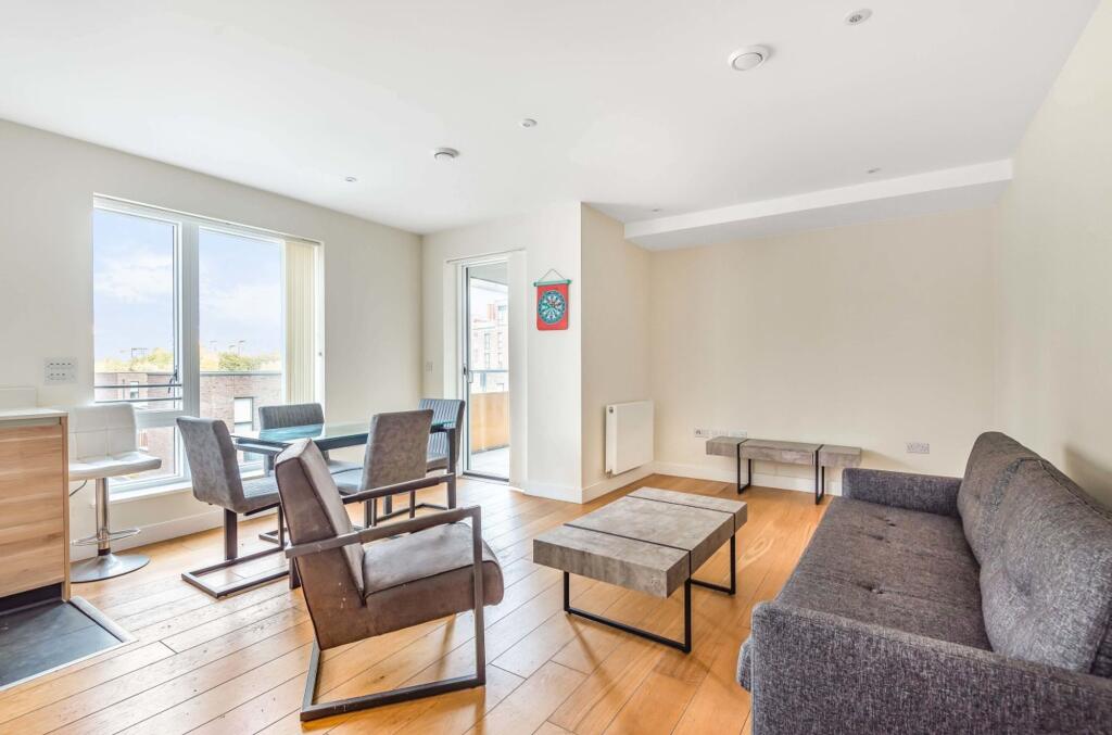 3 bed Not Specified for rent in Greenwich. From Drury Estates - London