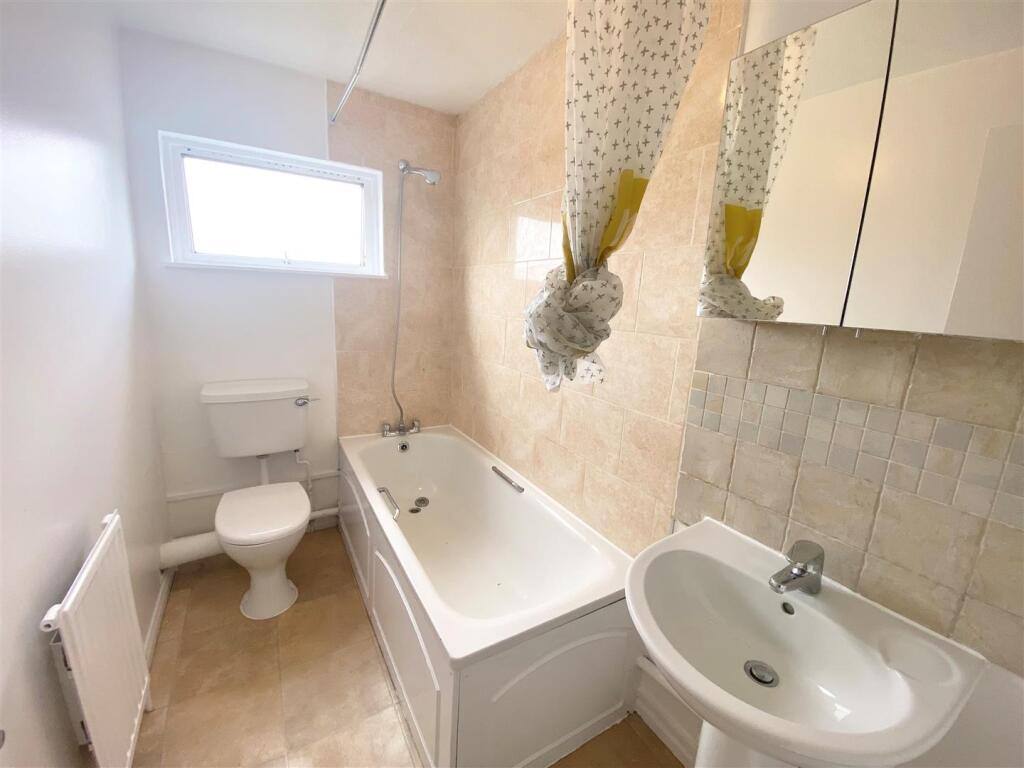 2 bed Apartment for rent in Hatfield. From Duncan Perry Estate Agents - Potters Bar 2 bed Apartment for rent in Hatfield. From Duncan Perry Estate Agents - Potters Bar