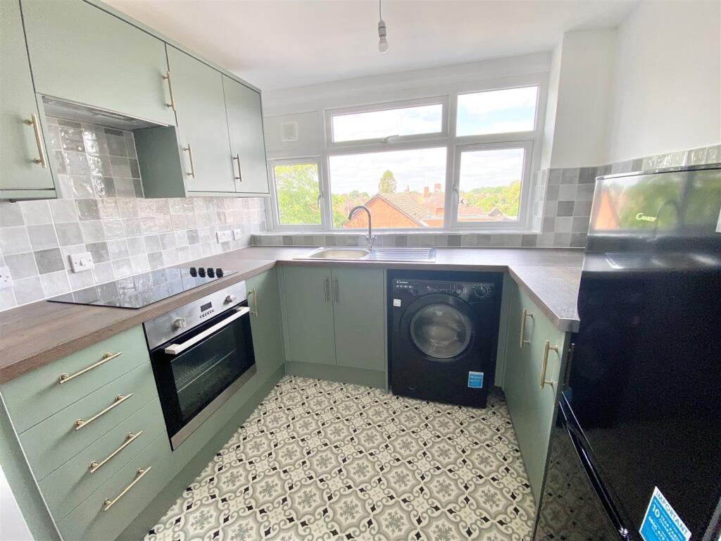 1 bed Apartment for rent in Hatfield. From Duncan Perry Estate Agents - Potters Bar