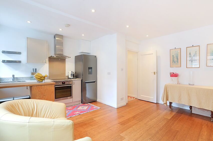 2 bed Flat for rent in London. From E14 Properties