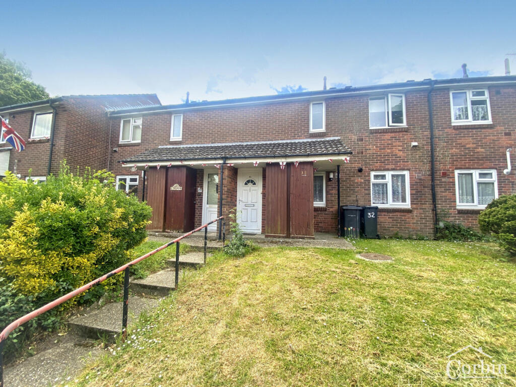 1 bed 1st Floor Flat for rent in West Parley. From Corbin & Co - Bournemouth 1 bed 1st Floor Flat for rent in West Parley. From Corbin & Co - Bournemouth