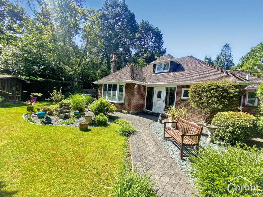 3 bed Bungalow for rent in West Parley. From Corbin & Co - Bournemouth 3 bed Bungalow for rent in West Parley. From Corbin & Co - Bournemouth