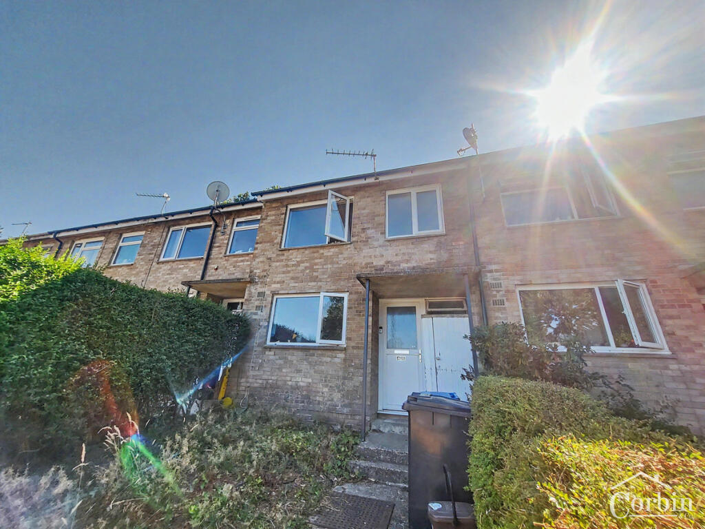 3 bed Mid Terraced House for rent in Bournemouth. From Corbin & Co - Bournemouth