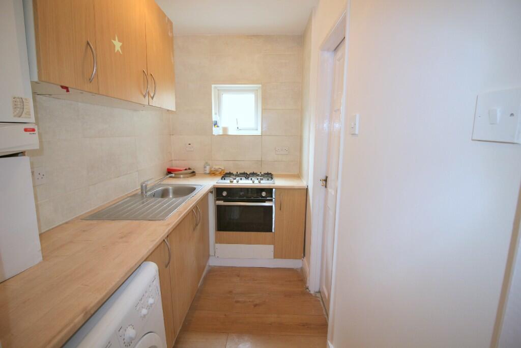 2 bed House (unspecified) for rent in London. From Easy Estates - UK Ltd - London