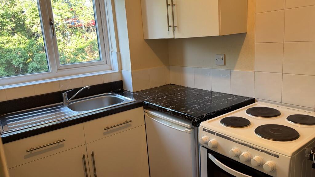 1 bed 1st Floor Flat for rent in Ilford. From Easy Estates - UK Ltd - London 1 bed 1st Floor Flat for rent in Ilford. From Easy Estates - UK Ltd - London