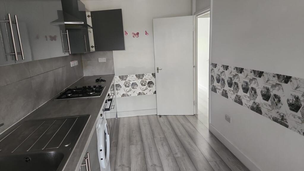 2 bed 1st Floor Flat for rent in Romford. From Easy Estates - UK Ltd - London