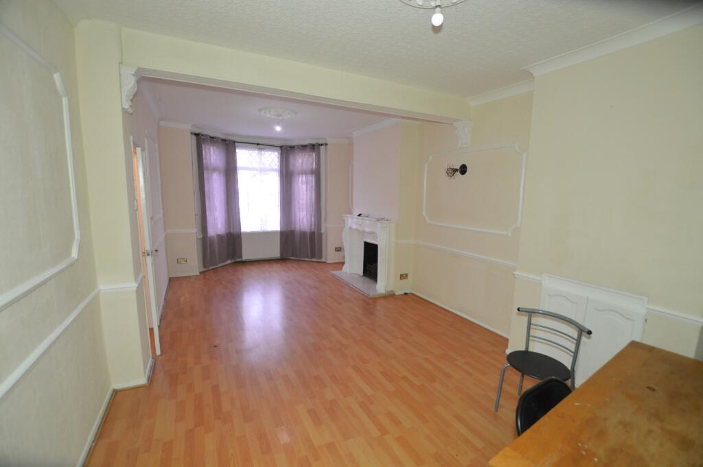 3 bed Mid Terraced House for rent in East Ham. From Easymove - London
