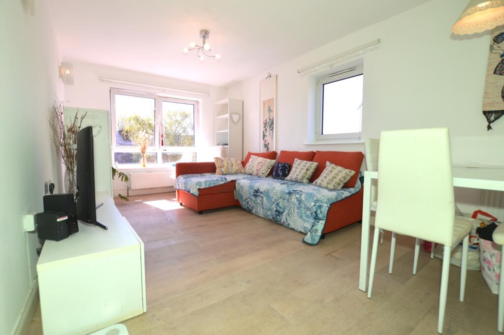 1 bed 1st Floor Flat for rent in East Ham. From Easymove - London - Sales