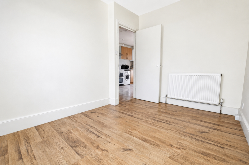 1 bed 1st Floor Flat for rent in East Ham. From Easymove - London - Sales 1 bed 1st Floor Flat for rent in East Ham. From Easymove - London - Sales