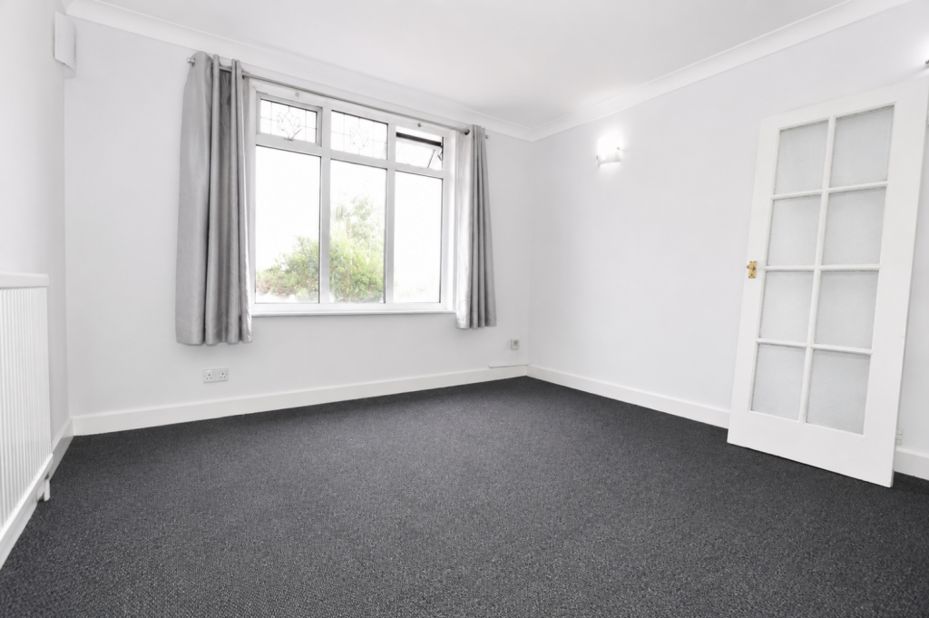 3 bed Detached for rent in Barking. From Easymove - London - Sales 3 bed Detached for rent in Barking. From Easymove - London - Sales