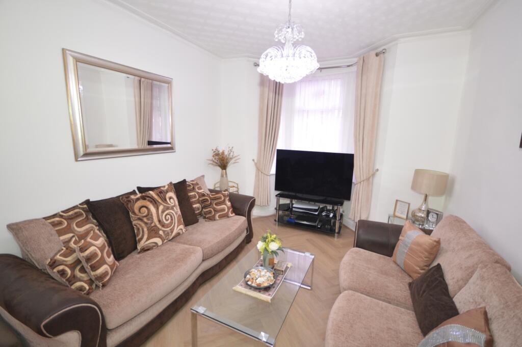 4 bed Mid Terraced House for rent in East Ham. From Easymove - London - Sales 4 bed Mid Terraced House for rent in East Ham. From Easymove - London - Sales