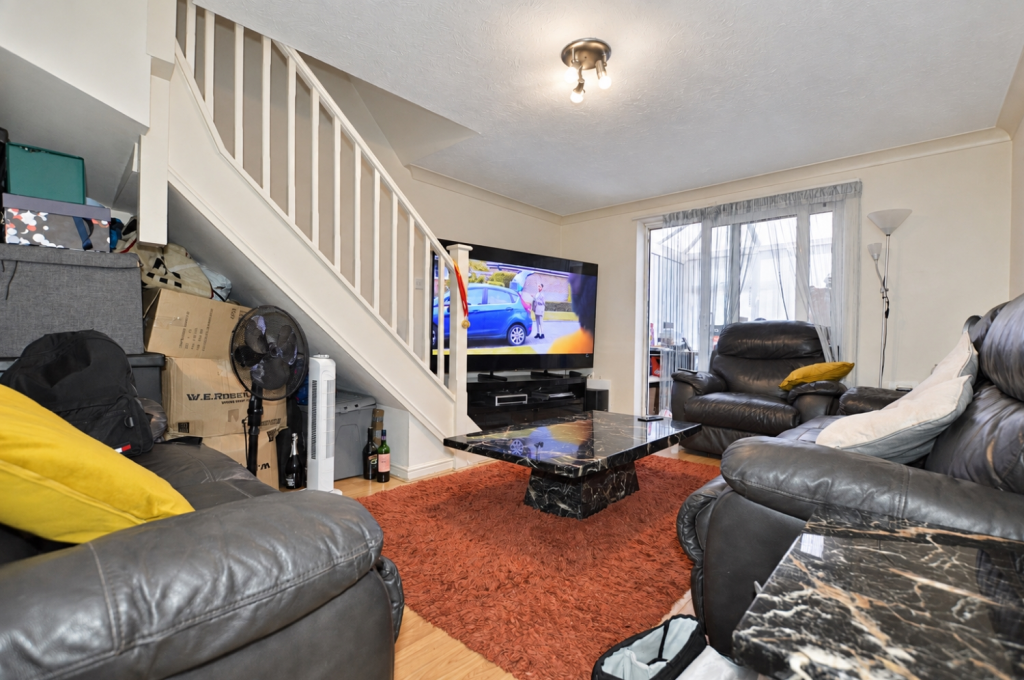 2 bed Mid Terraced House for rent in East Ham. From Easymove - London - Sales 2 bed Mid Terraced House for rent in East Ham. From Easymove - London - Sales