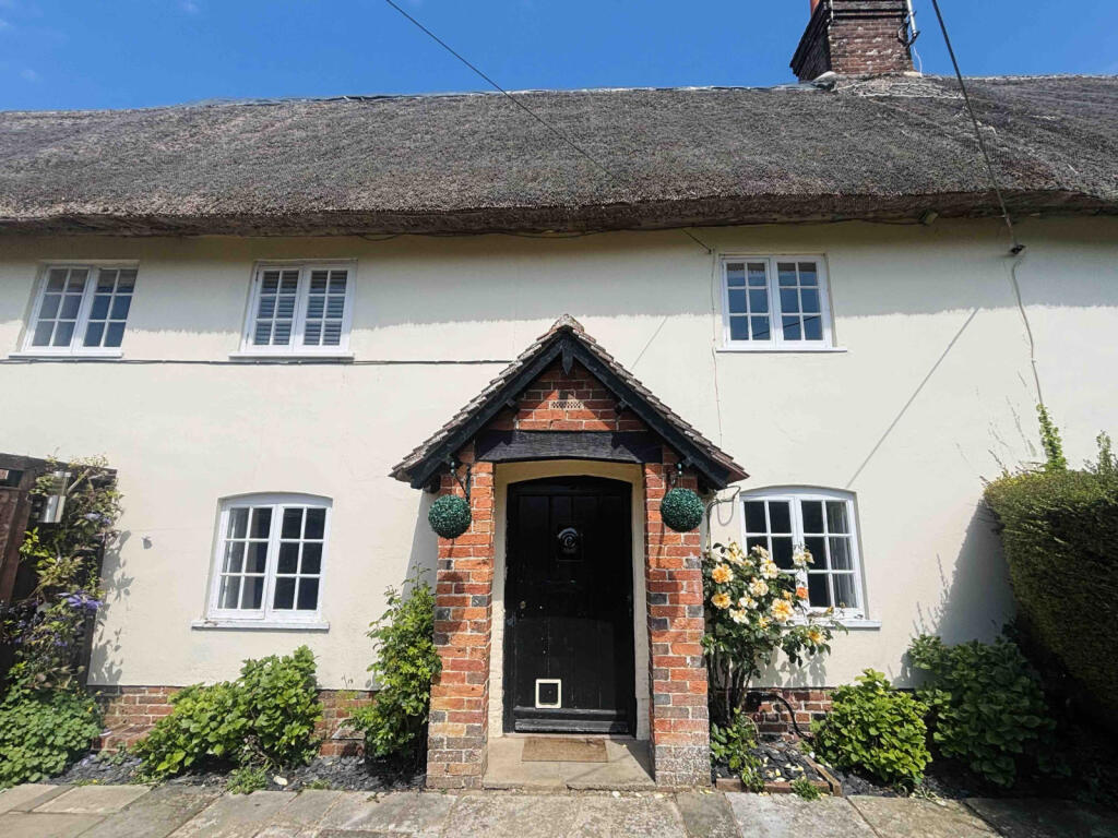 2 bed Cottage for rent in Manswood. From Costello Lettings - Blandford