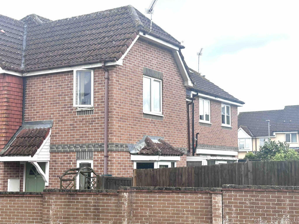 1 bed Semi Detached for rent in Gillingham. From Costello Lettings - Blandford 1 bed Semi Detached for rent in Gillingham. From Costello Lettings - Blandford