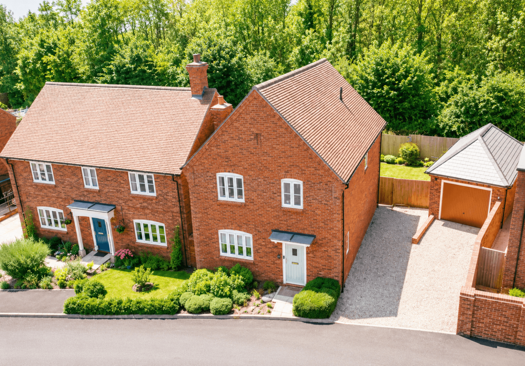 3 bed Detached for rent in Milborne St Andrew. From Costello Lettings - Blandford 3 bed Detached for rent in Milborne St Andrew. From Costello Lettings - Blandford