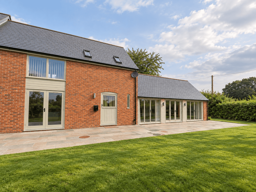 4 bed Barn Conversion for rent in Shillingstone. From Costello Lettings - Blandford