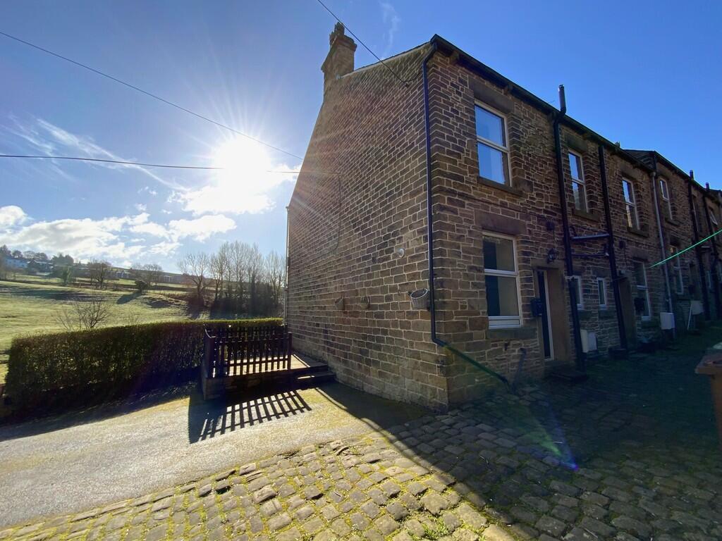 2 bed End of Terrace for rent in Little Hayfield. From Country Holmes - Glossop