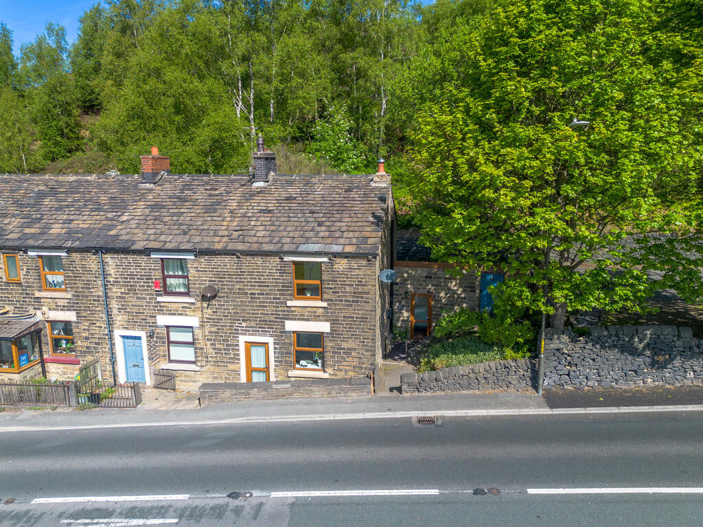 2 bed End of Terrace for rent in Tintwistle. From Country Holmes - Glossop