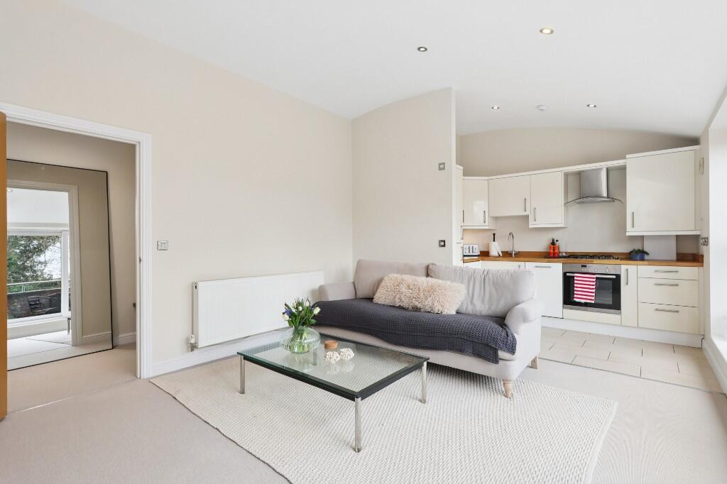 1 bed Apartment for rent in Guildford. From Elizabeth Hunt Associates - Effingham
