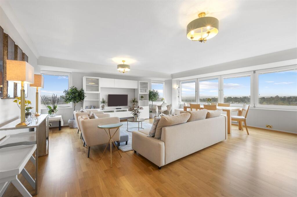 2 bed Apartment for rent in London. From Elizabeth Wightwick Bespoke Lettings - Wimbledon Village