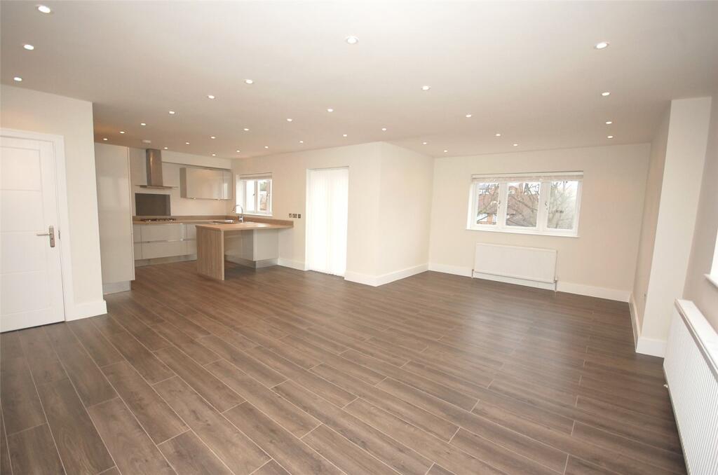 2 bed Apartment for rent in Friern Barnet. From Ellis & Co