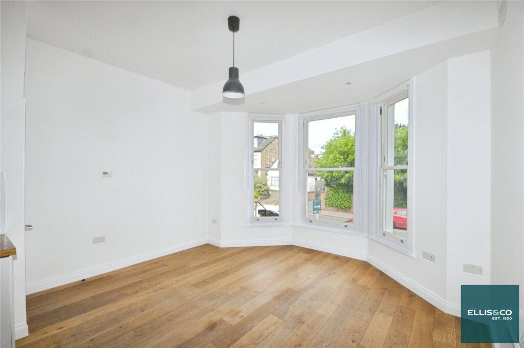2 bed Apartment for rent in Friern Barnet. From Ellis & Co - Finchley