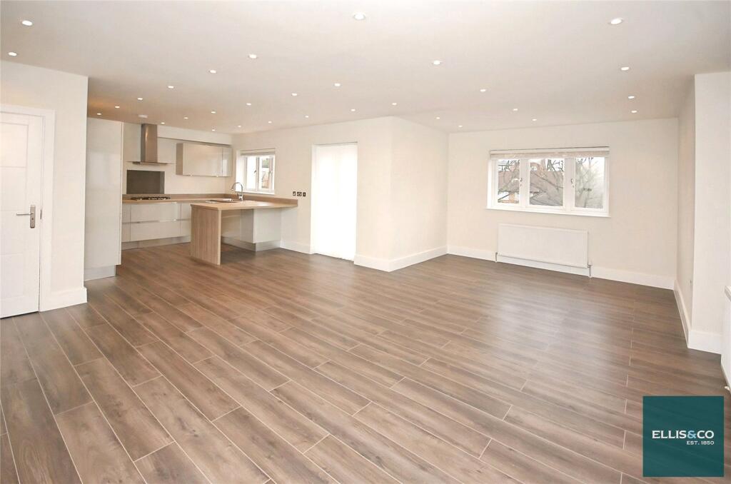 2 bed Apartment for rent in Friern Barnet. From Ellis & Co - Finchley