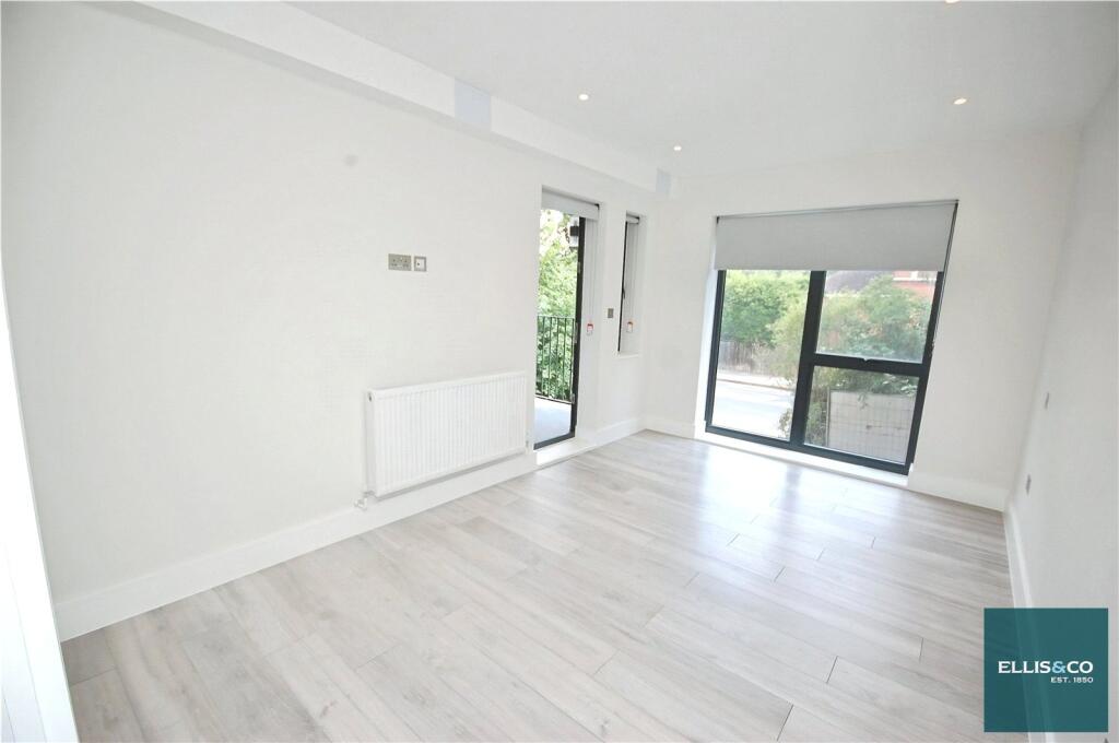 2 bed Apartment for rent in Friern Barnet. From Ellis & Co - Finchley