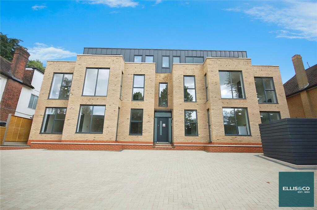 2 bed Apartment for rent in Friern Barnet. From Ellis & Co - Finchley