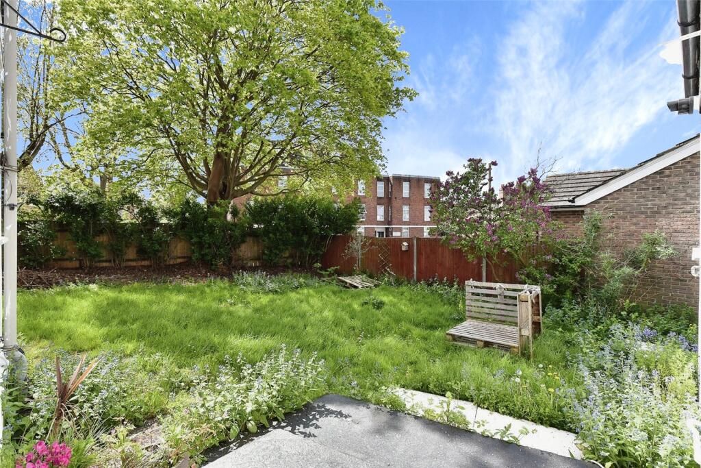 2 bed Apartment for rent in Streatham. From Ellis & Co - Islington