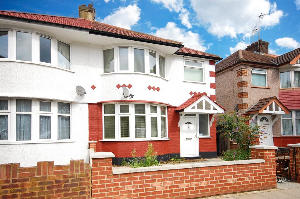 4 bed Semi Detached for rent in London. From Ellis & Co - Willesden Green