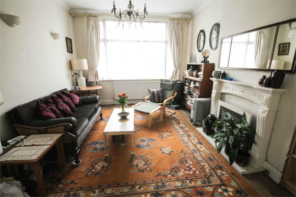 3 bed Mid Terraced House for rent in Wood Green. From Ellis & Co - Bounds Green 3 bed Mid Terraced House for rent in Wood Green. From Ellis & Co - Bounds Green