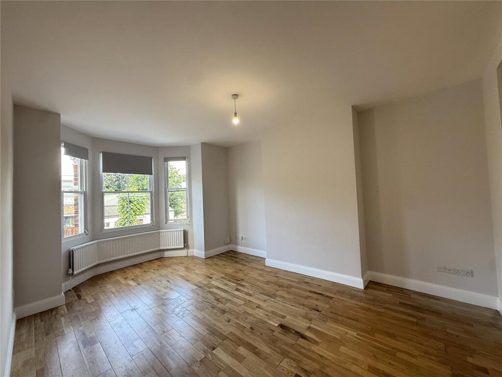 2 bed Apartment for rent in London. From Ellis & Co - Bounds Green