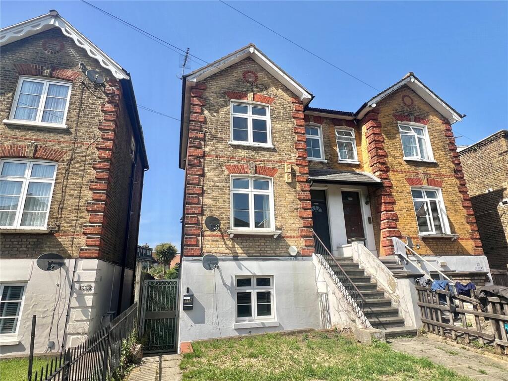 1 bed Apartment for rent in Wood Green. From Ellis & Co - Bounds Green