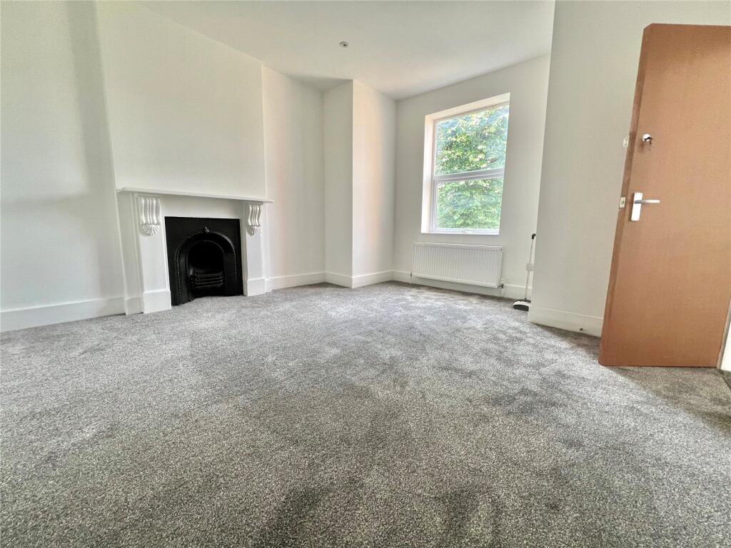 3 bed Apartment for rent in Wood Green. From Ellis & Co - Bounds Green 3 bed Apartment for rent in Wood Green. From Ellis & Co - Bounds Green