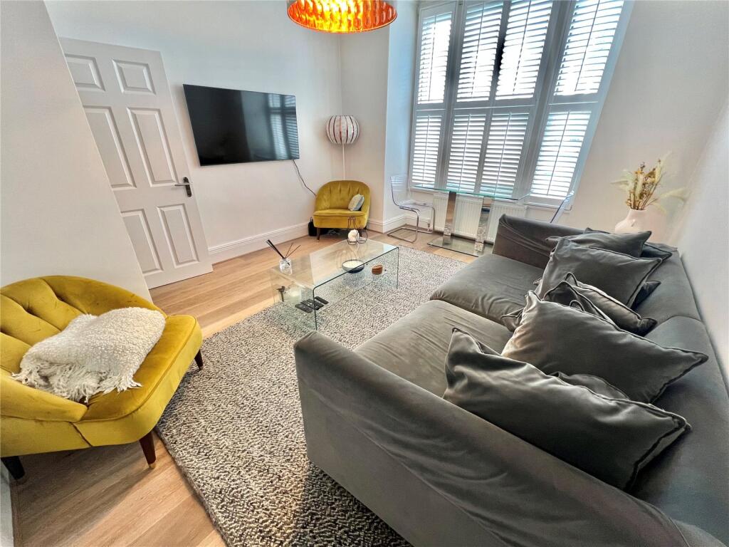 2 bed Apartment for rent in Wood Green. From Ellis & Co - Bounds Green