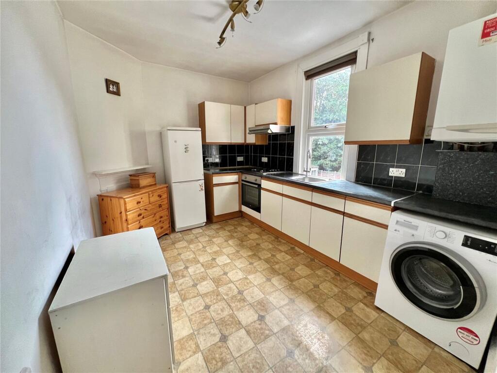 2 bed Apartment for rent in London. From Ellis & Co - Bounds Green 2 bed Apartment for rent in London. From Ellis & Co - Bounds Green