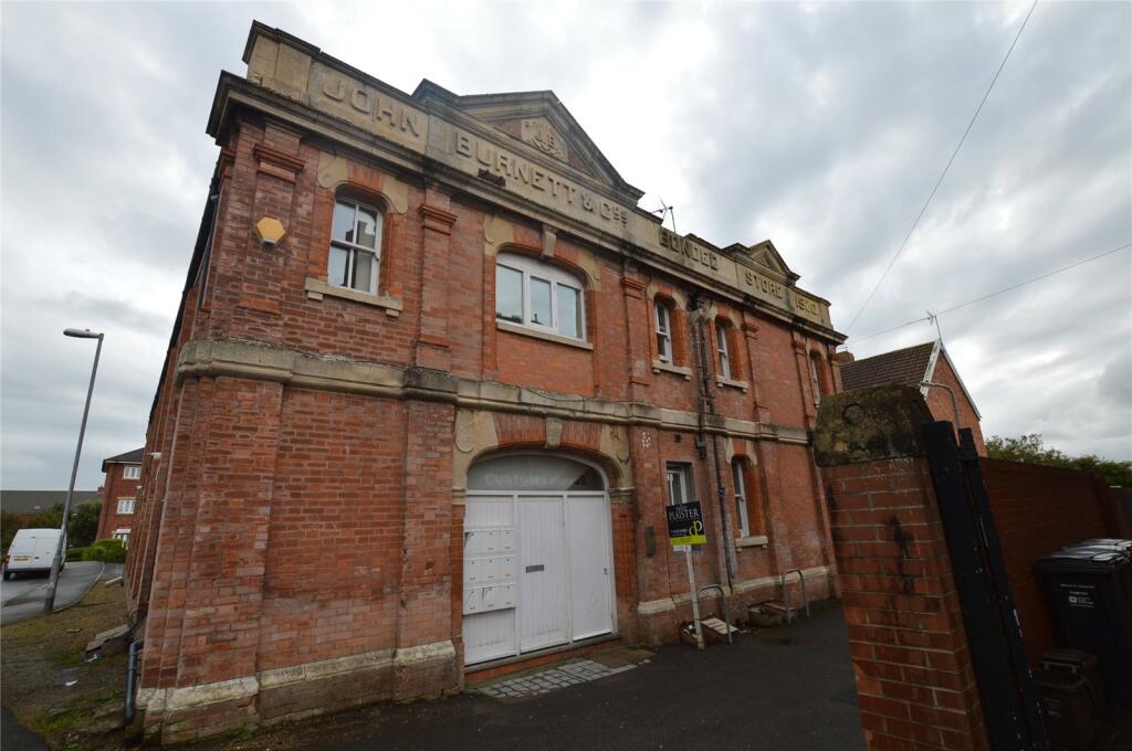 2 bed Apartment for rent in Highbridge. From David Plaister Ltd - Auctions
