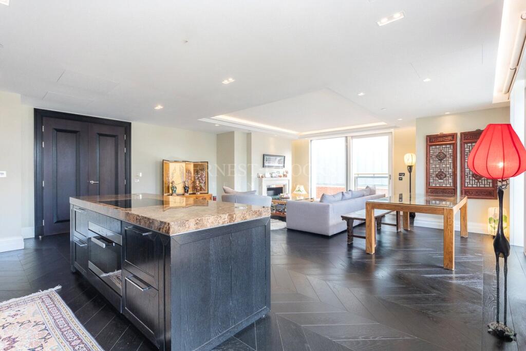 3 bed Apartment for rent in Westminster. From Ernest-Brooks International - Canary Wharf