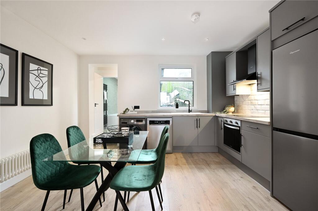 1 bed Annexe for rent in Tunbridge Wells. From Ernest-Brooks International - Canary Wharf