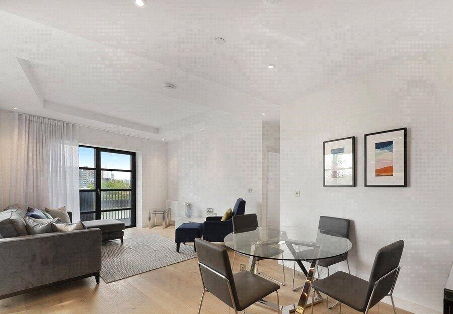 2 bed Apartment for rent in Poplar. From Ernest-Brooks International - Canary Wharf