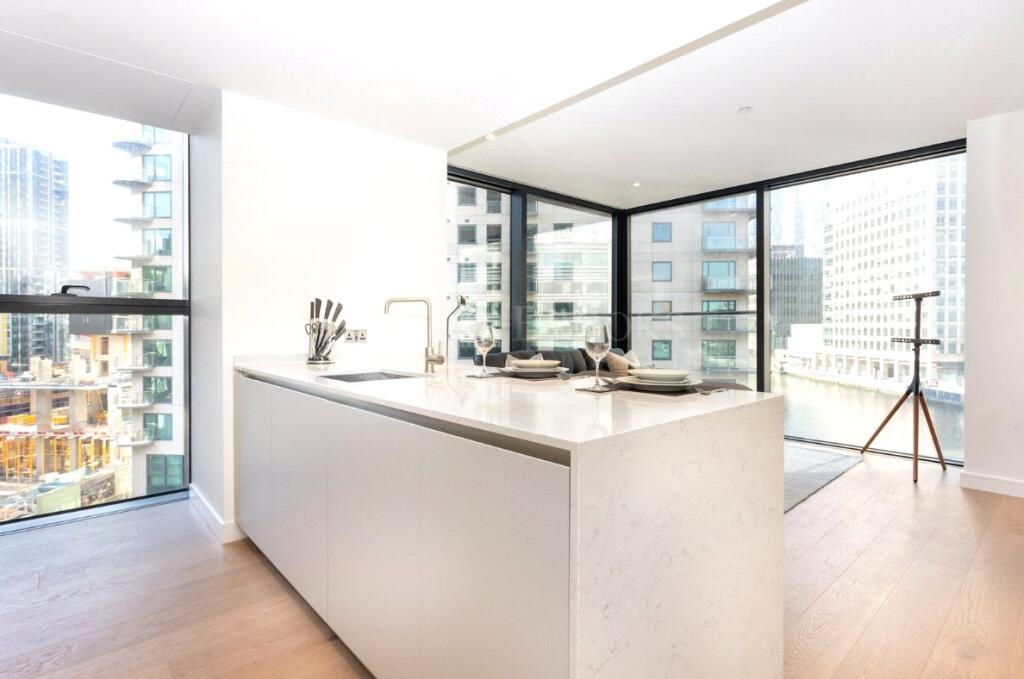 1 bed Apartment for rent in Poplar. From Ernest-Brooks International - Canary Wharf