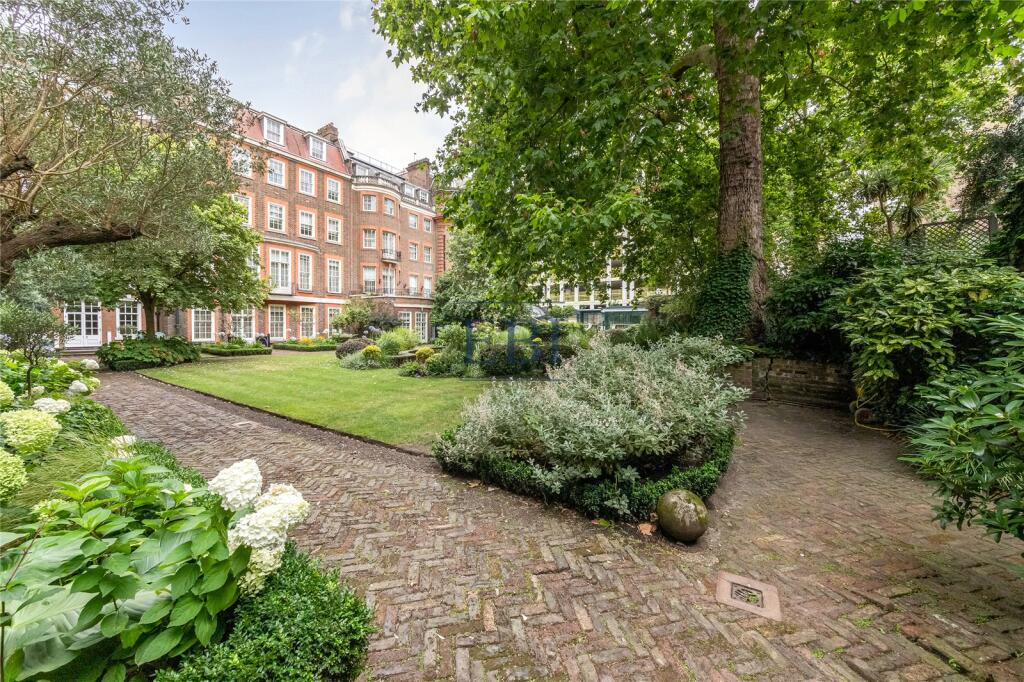 5 bed Detached for rent in Paddington. From Ernest-Brooks International - Canary Wharf